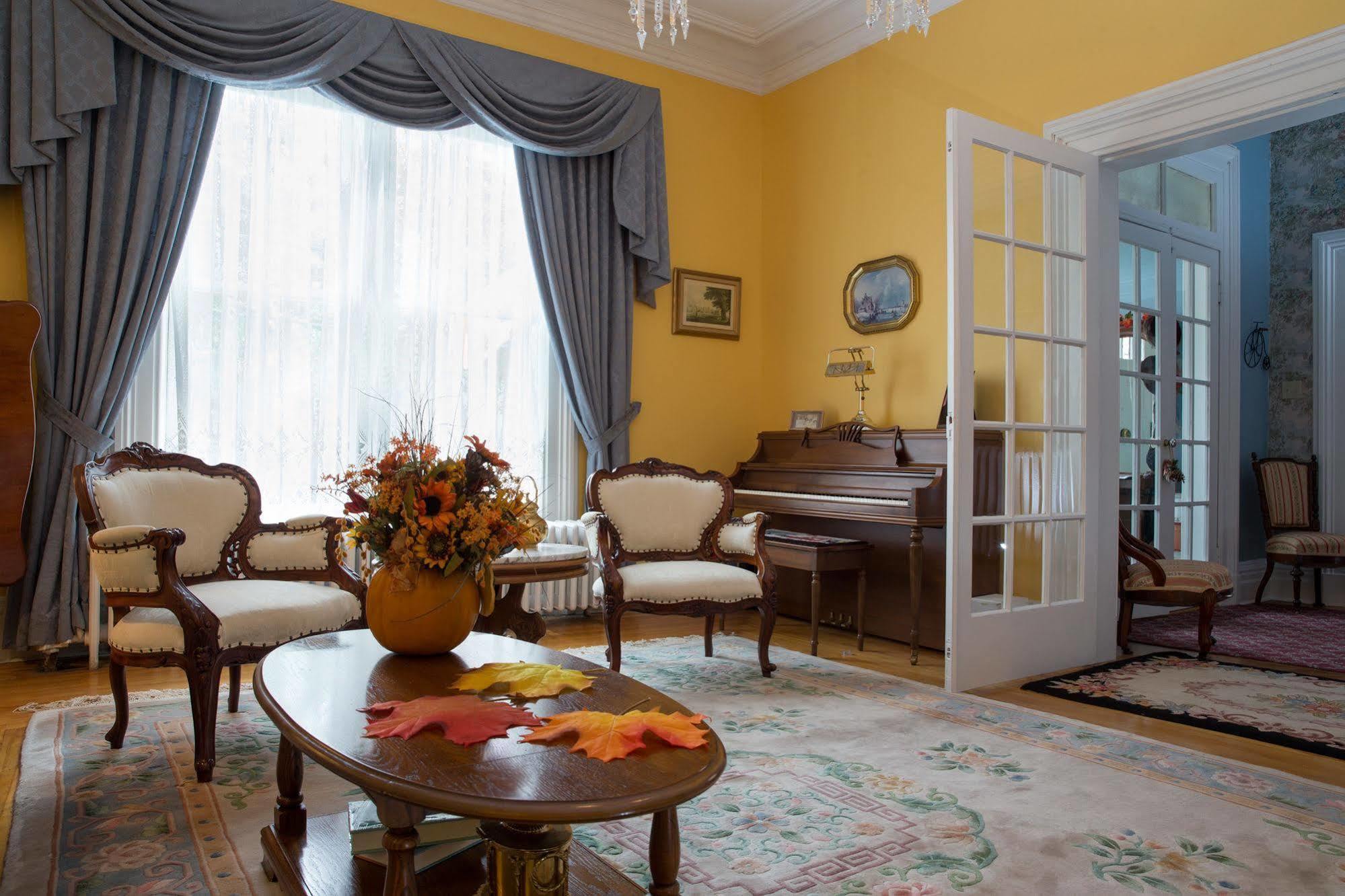 Fitzroy Hall Charlottetown Luaran gambar